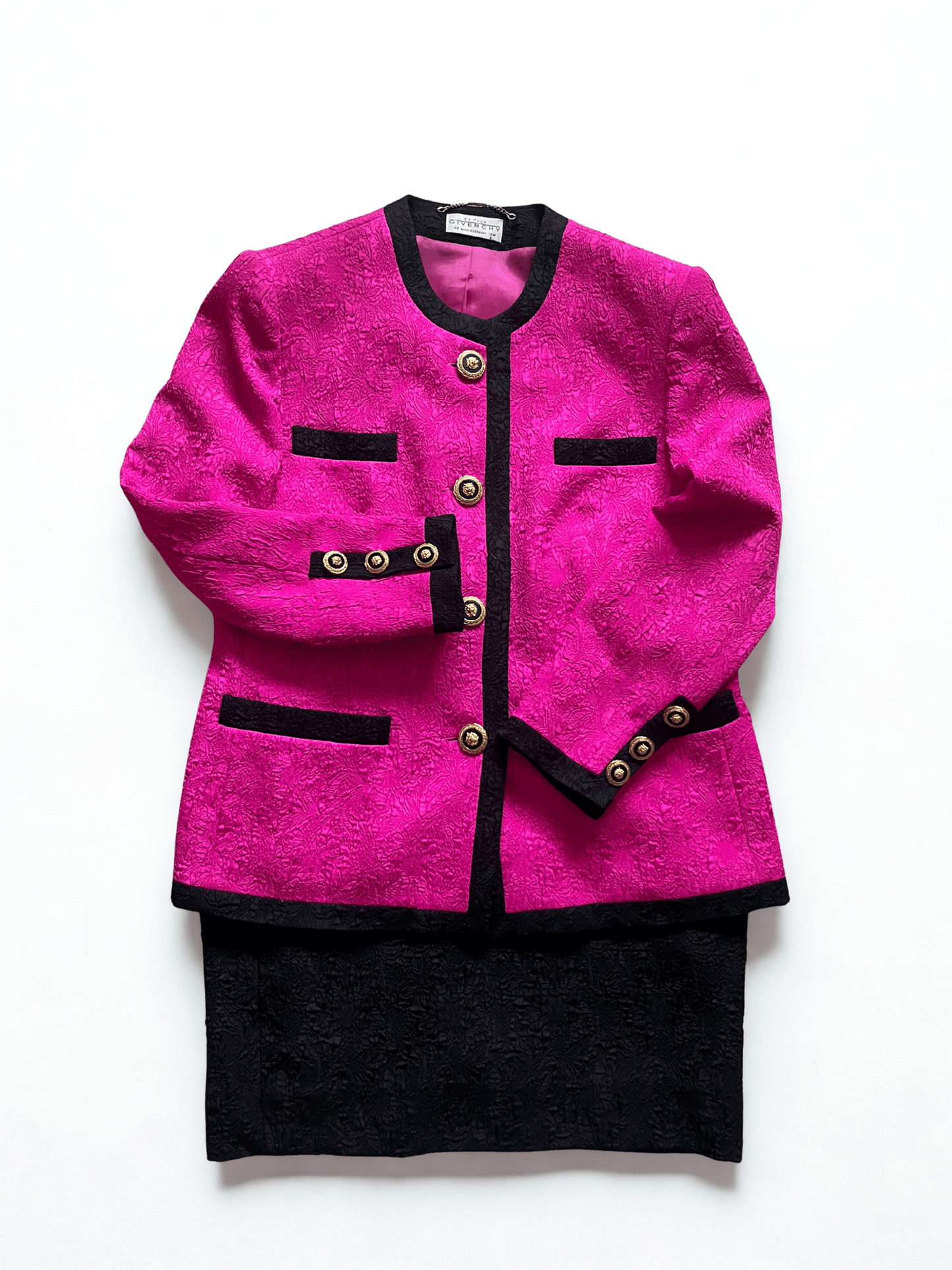 Givenchy En Plus Suit - Ascensio Vintage